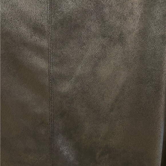 Steve Madden Fletcher Faux Suede Top in Black - Picture 5 of 5